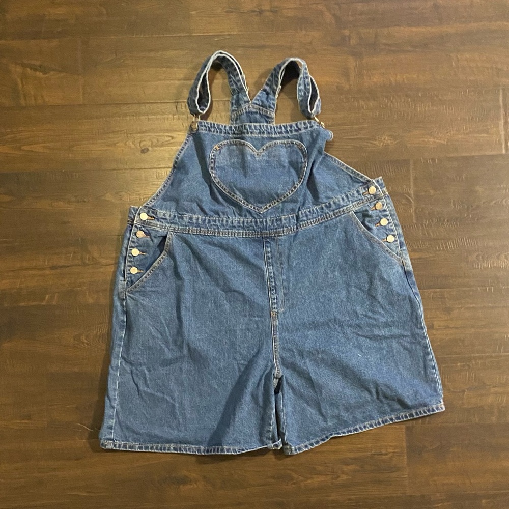 Shiny By Nature Overall Shorts. New without tags.